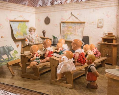 Maisons de poupées - ArsFIGURA